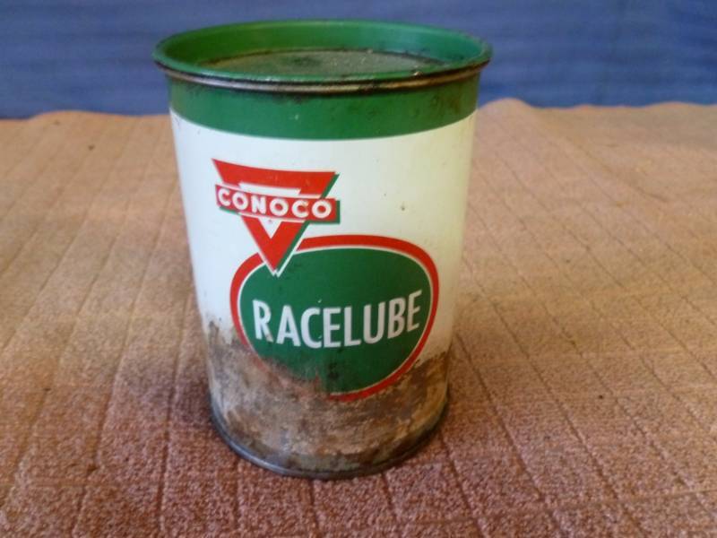 lot 90 image: Vintage Metal Container
