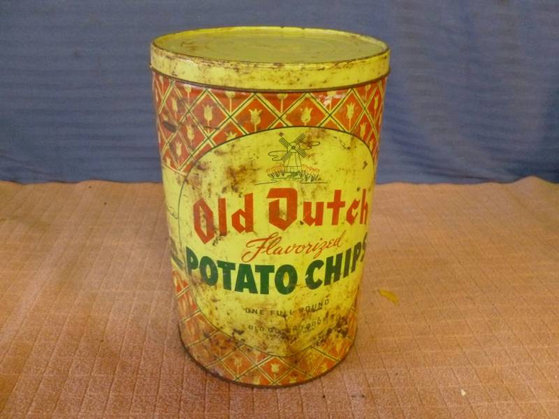 lot 91 image: Vintage Metal Container