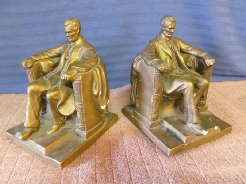 lot 112 image: Vintage Bookends
