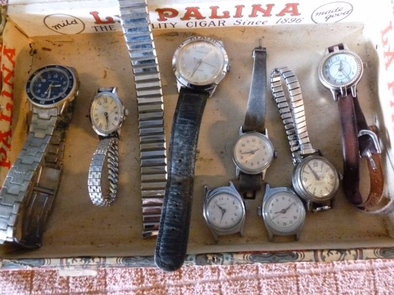 lot 117 image: Watches