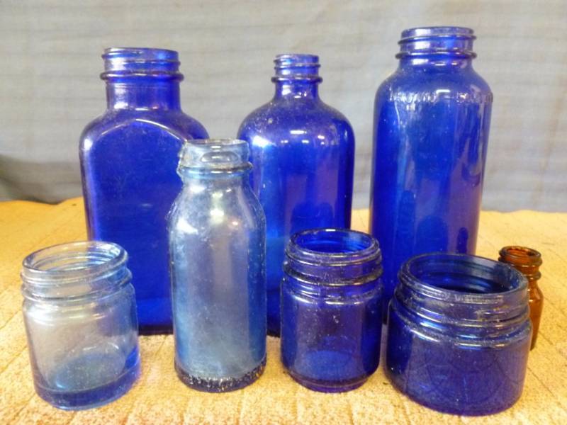 lot 127 image: Cobalt Blue Glass Containers