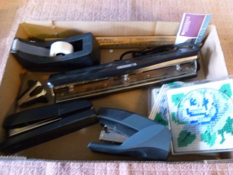 lot 170 image: Office Supplies