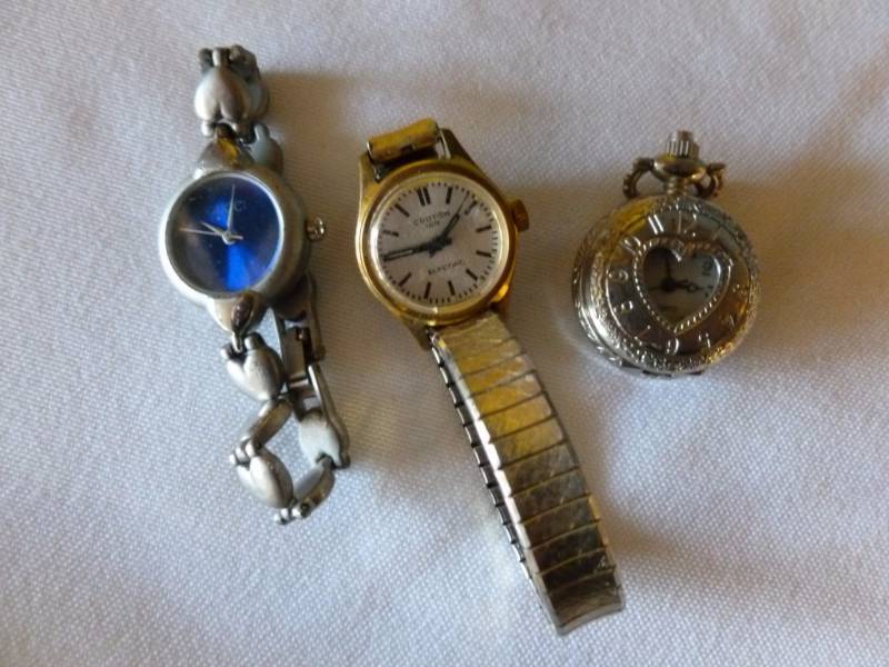 lot 232 image: Watches