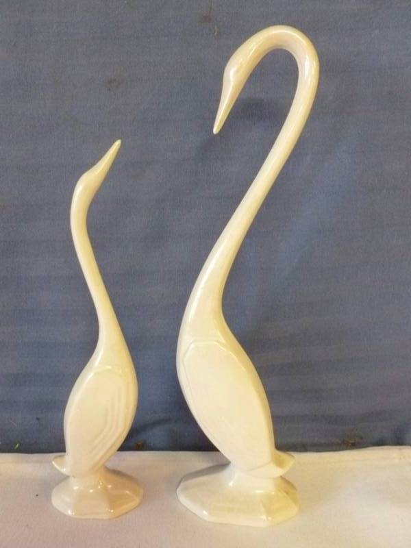 lot 242 image: Decorative