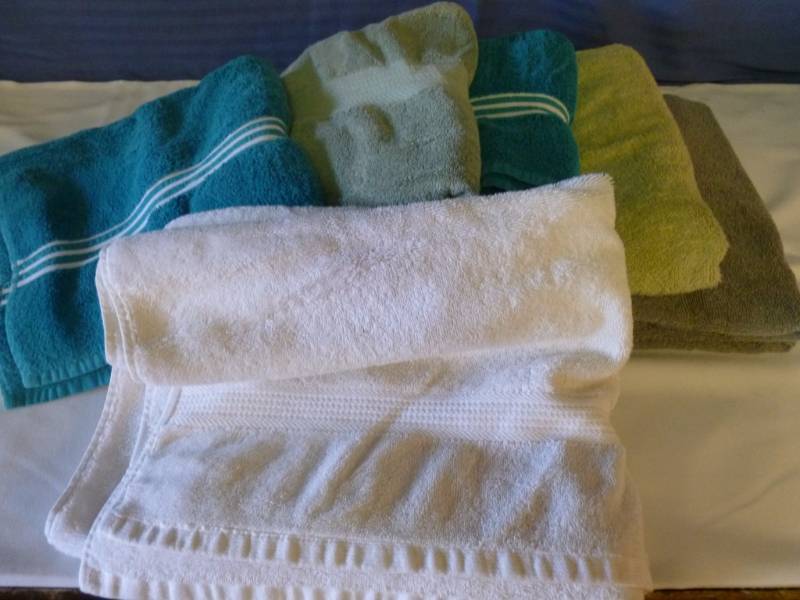 lot 246 image: Bath Towels