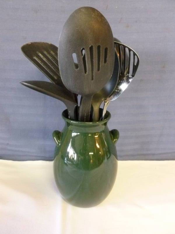 lot 256 image: Kitchen