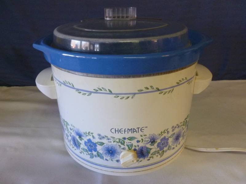 lot 258 image: Crockpot