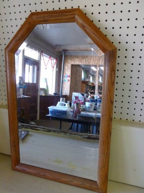lot 281 image: Mirror