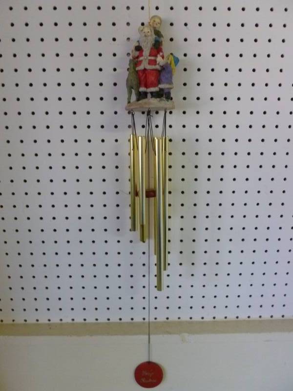 lot 282 image: Christmas Wind Chime