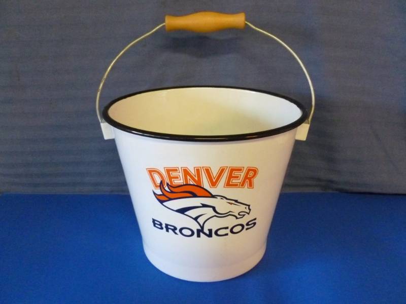 lot 309 image: Denver Broncos Collectible
