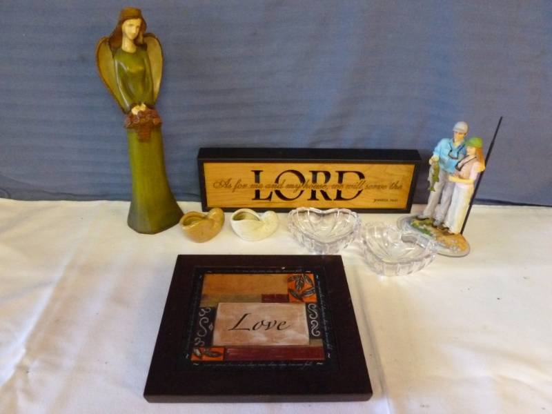 lot 344 image: Decorative
