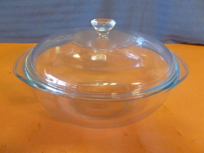 lot 361 image: Pyrex