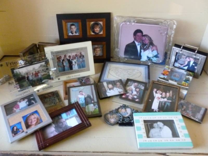 lot 373 image: Picture Frames
