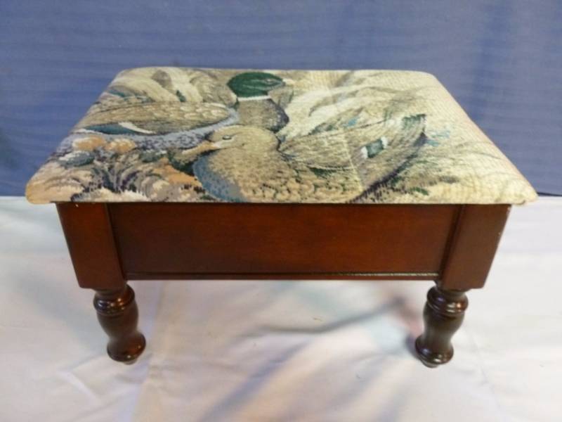 lot 397 image: Sewing Box