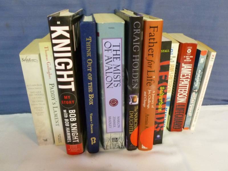 lot 400 image: Books
