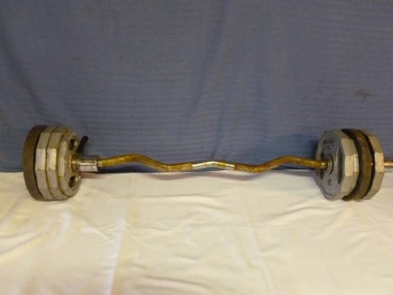 lot 404 image: Free Weights