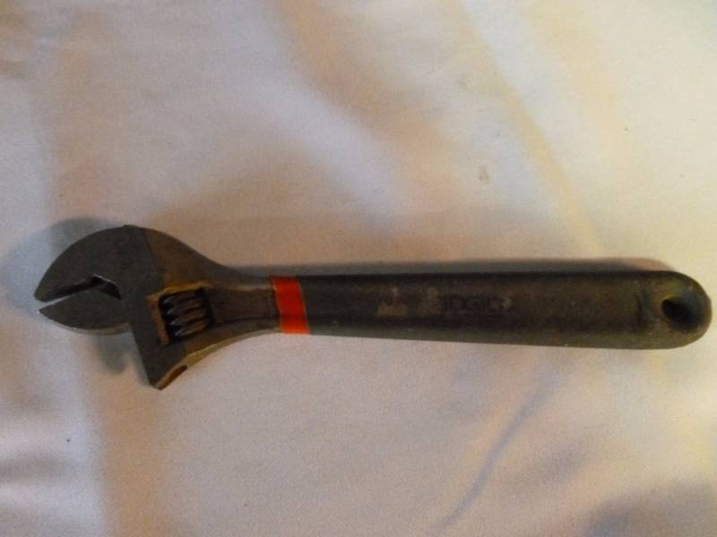 lot 416 image: Tools