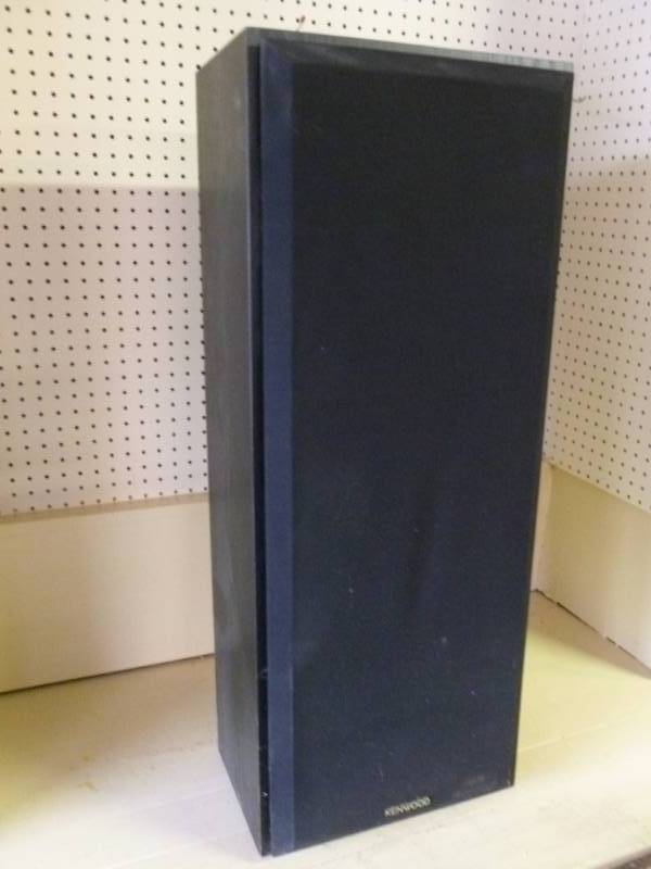 lot 433 image: Kenwood Speaker