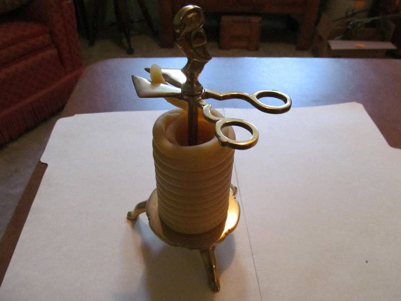 Brass Candle w Scissors