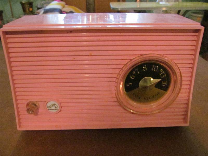Vintage RCA Radio