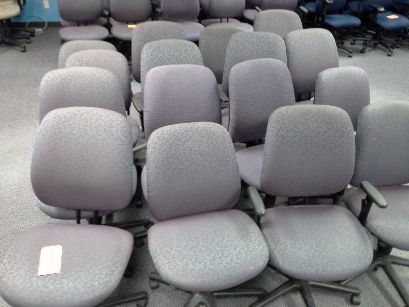 (16) Office Chairs