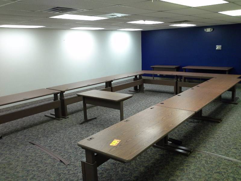 Training Table Lot (Adjustable Height)