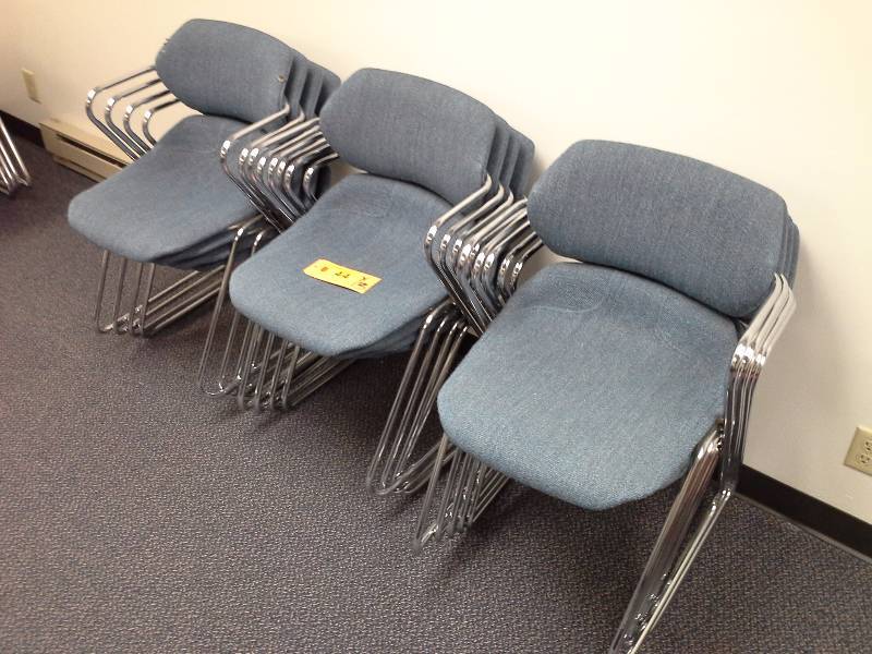 (13) Office Chairs