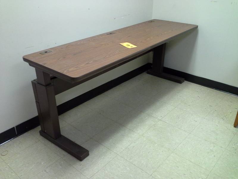 (1) Training Table