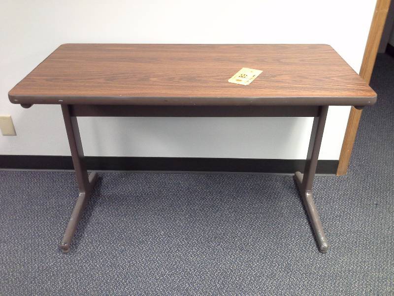 (1) Small Table