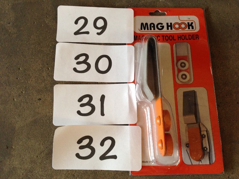 Lot of 5 Mag Hooks