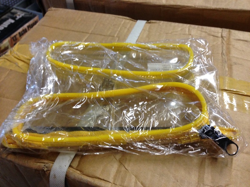 3 boxes of clear plastic pouches