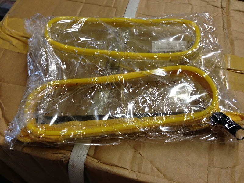 3 boxes of clear plastic pouches