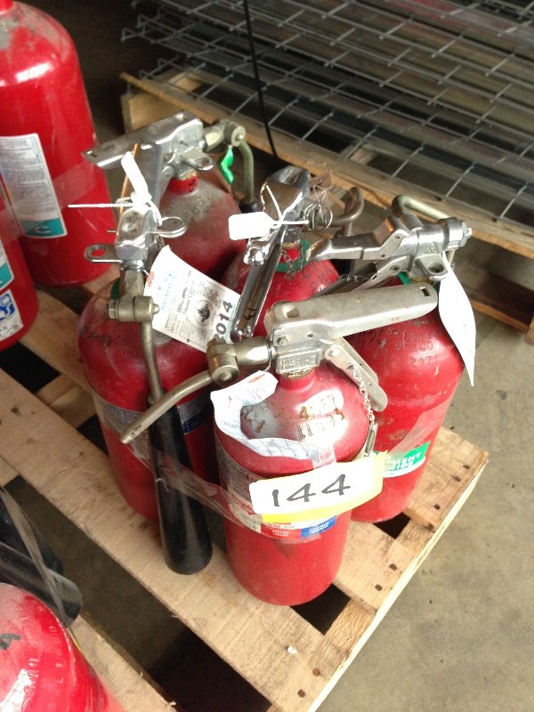 Lot of 5 fire extinguishers