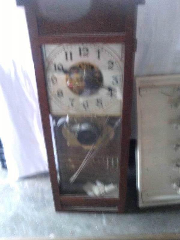 ANTIQUE CLOCK
