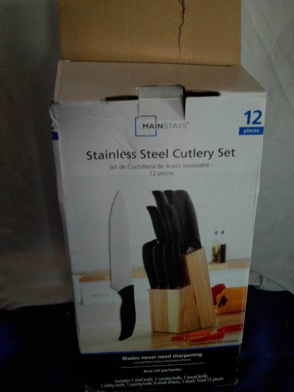 knife set and utinsels