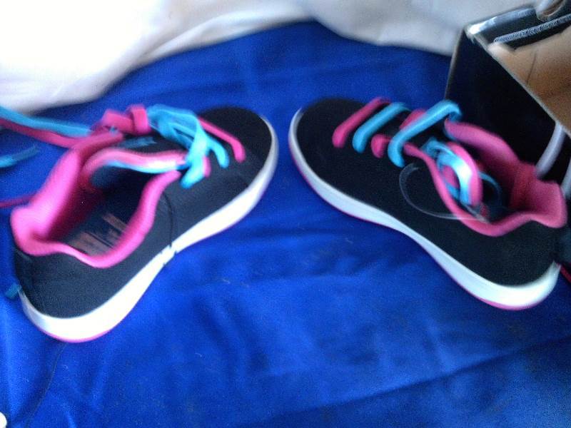 new qairspeed tennis shoes