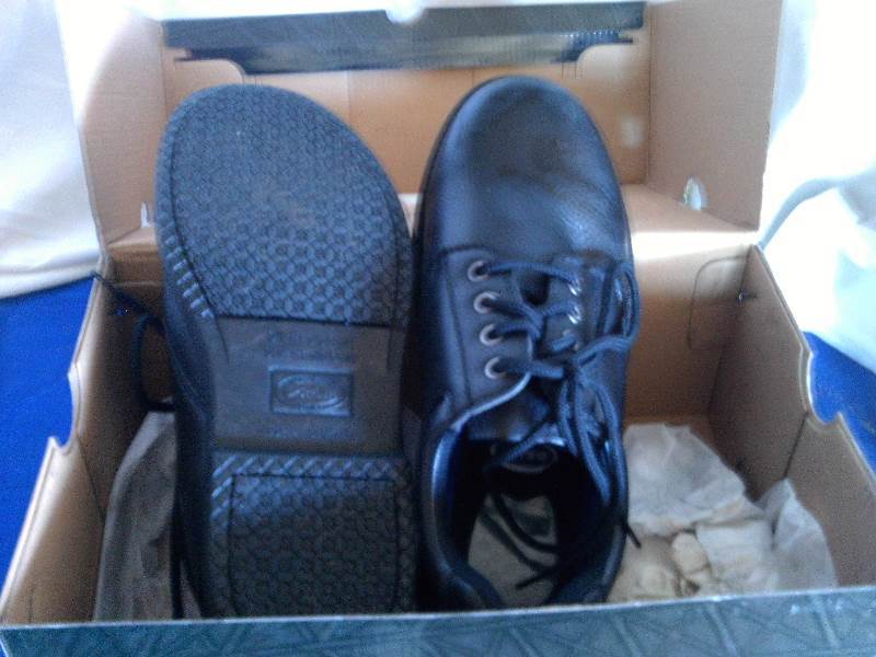 slip resistant shoes