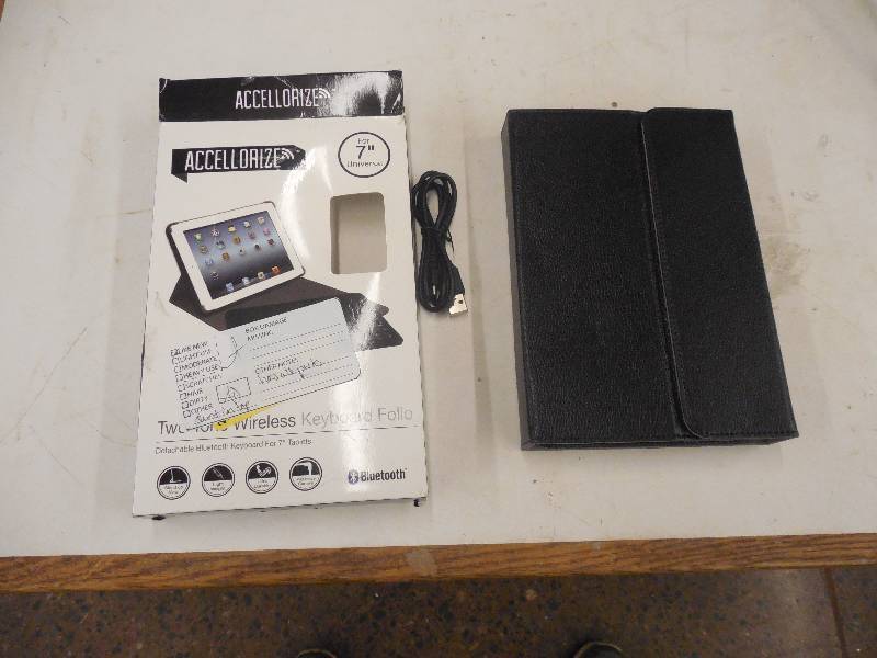 lot 12 image: ACCELORIZE 7 INCH UNIVERSAL TABLET KEYBOARD CASE