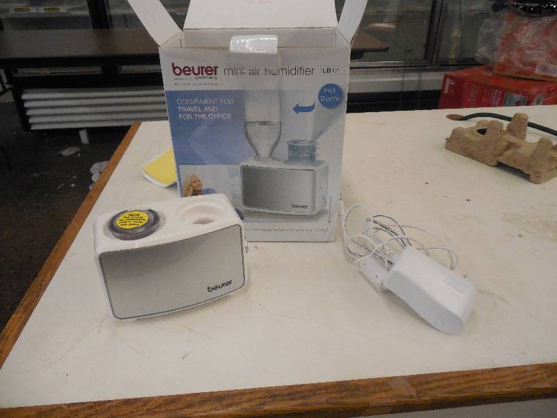 lot 39 image: beurer - Mini air humidifier - LB 12