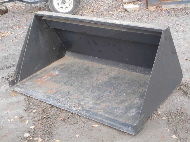 Unused 61 Universal Skidloader Sno...