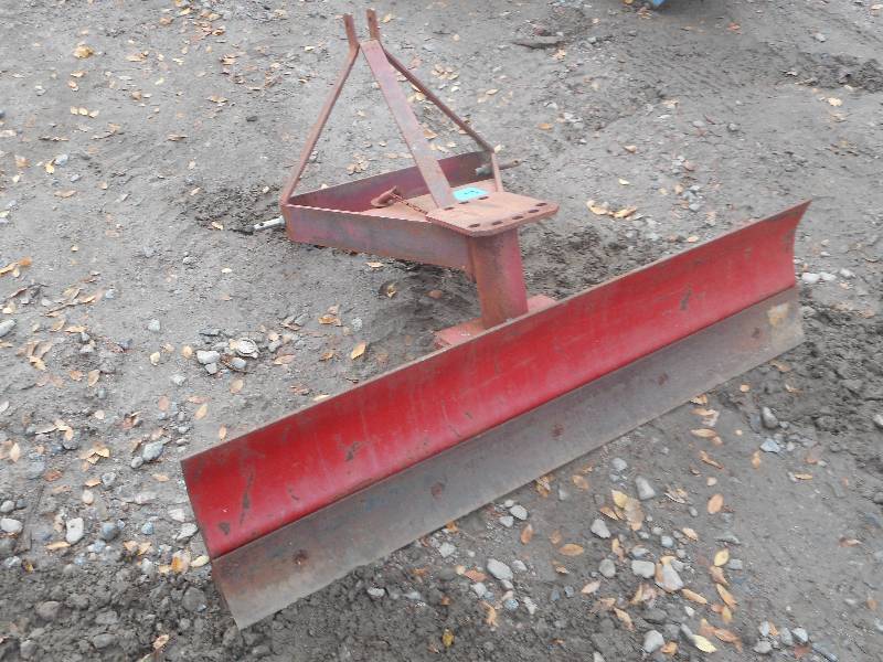 Unused 60 Three Point Blade, Adjus...