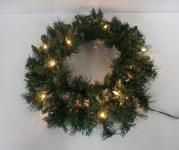 Pre-Lit Wreath