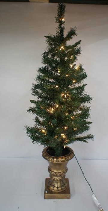 Pre-Lit Minature Christmas Tree