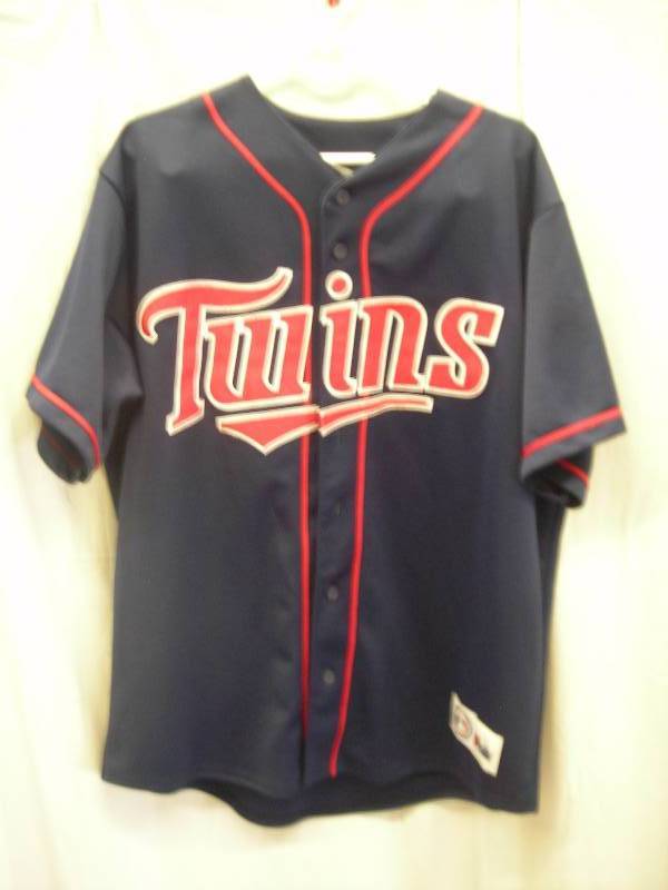 Majestic Mn Twins Baseball Jersey #27 Mornneau  XL