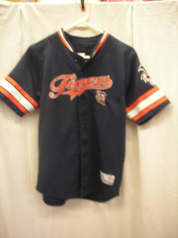 True Fan Detroit Tigers Jersey #3 Sheffeild Youth Large