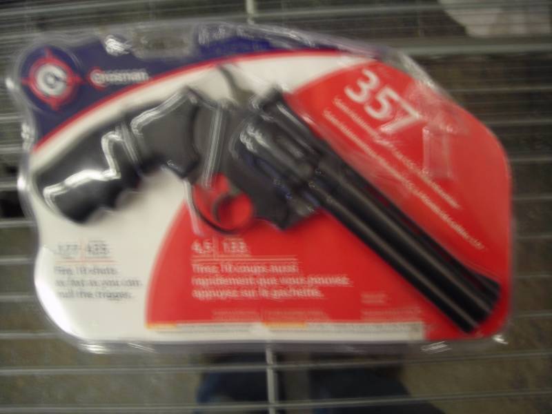 Crosman 357 Semi-Automatic .177 CO2 Pellet Revolver