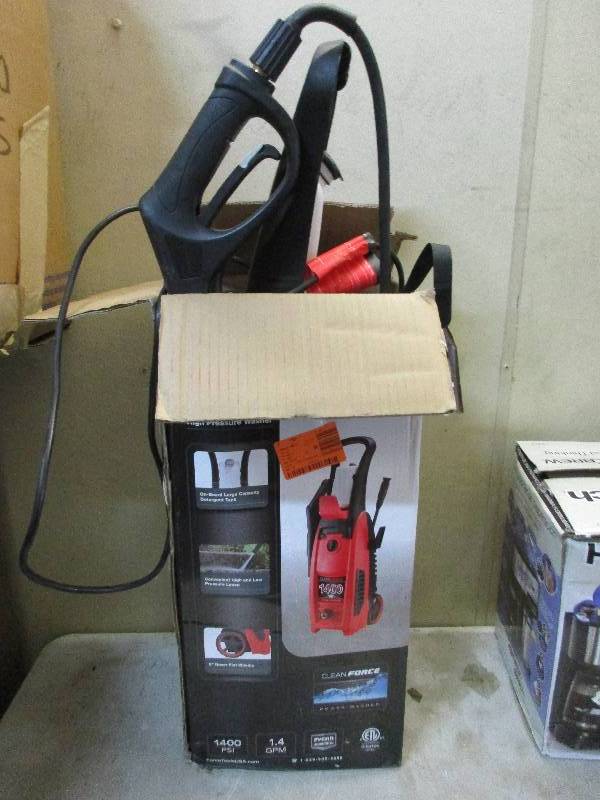 Clean Force Pressure washer