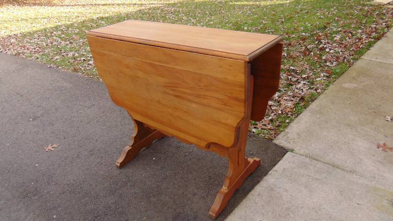 Antique Rotating Table