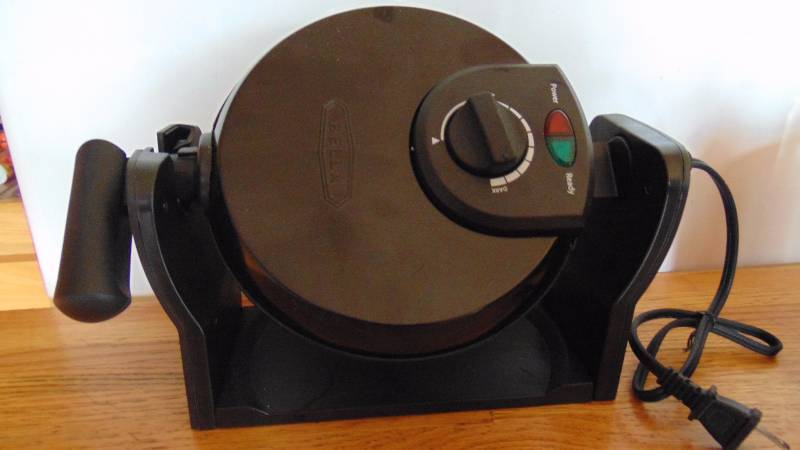 Bella Waffle Maker