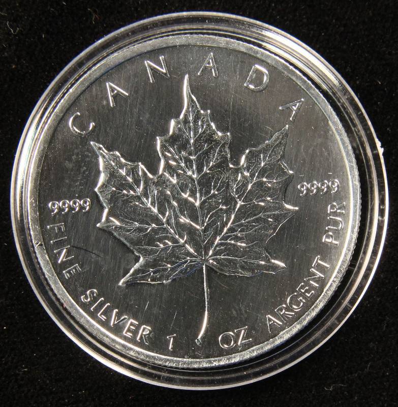 2013 CANADA MAPLE LEAF $5 1 TROY Oz. .9999 FINE SILVER IN AIRTITE HOLDER
